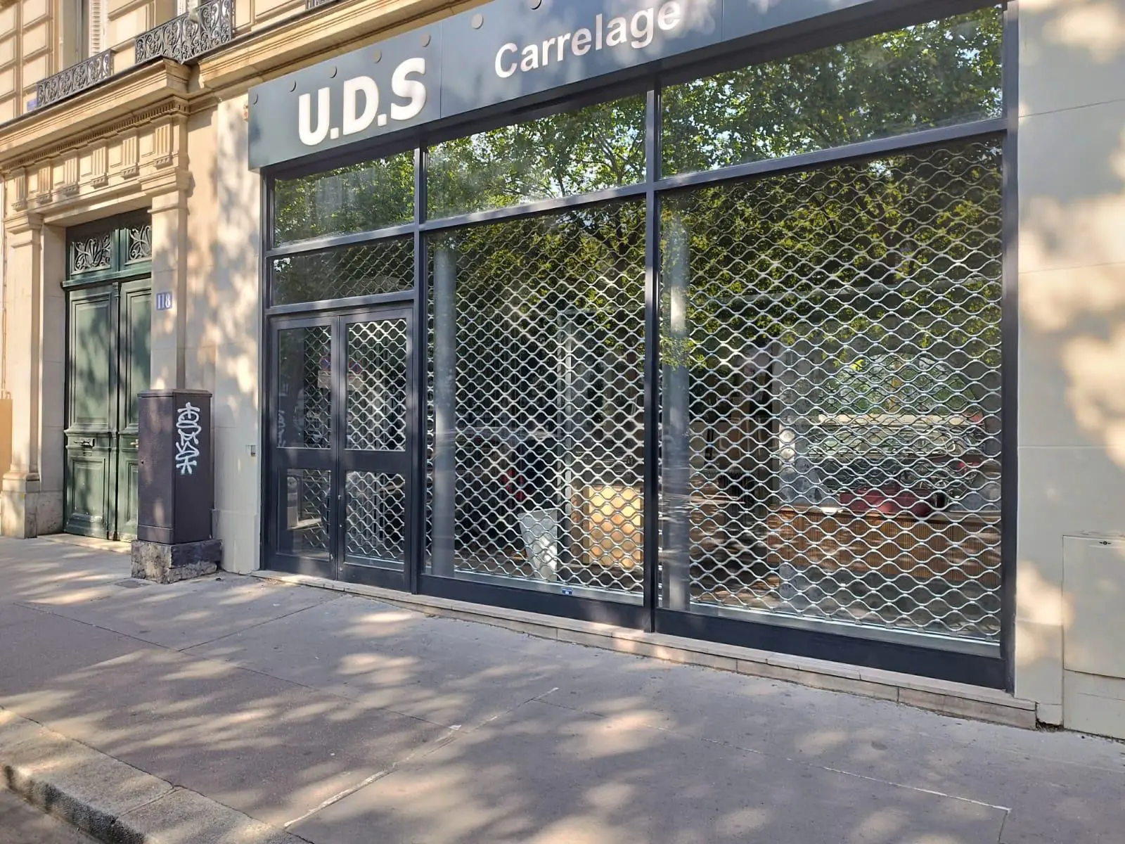 production continue de rideaux métalliques